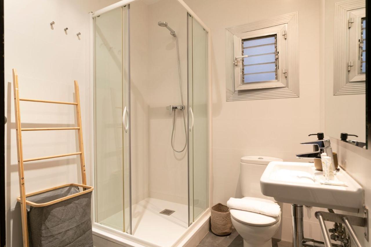 Appartamento Ab Spacious Eixample Barcellona