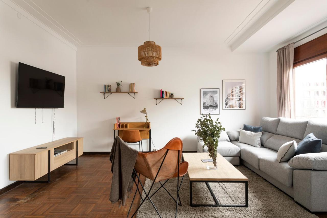 Ab Spacious Eixample Appartamento Barcellona